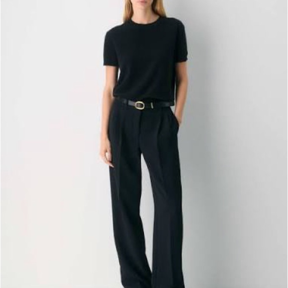 Aritzia Black Effortless Pants